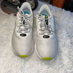 Nike Revolution 5 EXT Summit White Light Blue Fury Shoes Men 8.5 Women 10.0